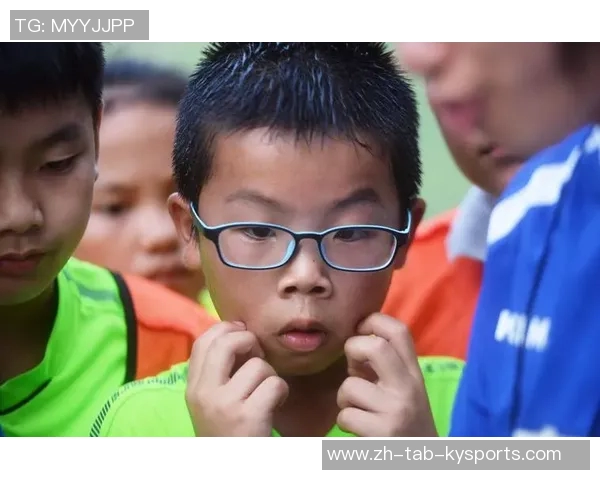 小小足球梦幼儿版明星动画片带你畅游绿茵场的快乐世界